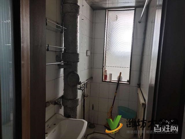 城北供銷社家屬院精裝1樓帶院帶家具低.價出租