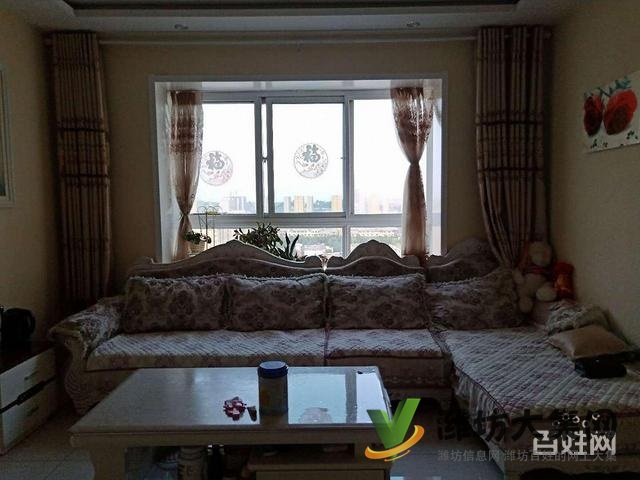 泰華近東方明珠 三室一廳精裝修拎包入住