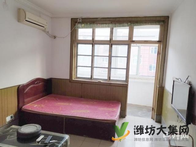 泰華萬(wàn)達(dá)近葦灣小區(qū)經(jīng)典2室,家電家具齊全,拎包入住。