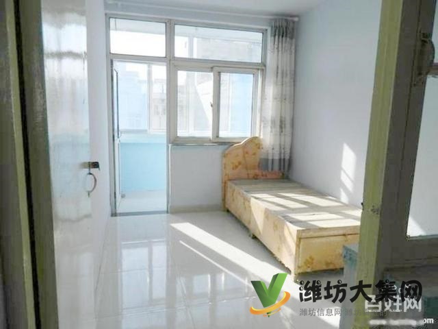 萬(wàn)達(dá) 泰華近 3室1廳1衛(wèi)拎包入住