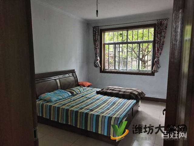 城北供銷社家屬院精裝1樓帶院帶家具低.價出租