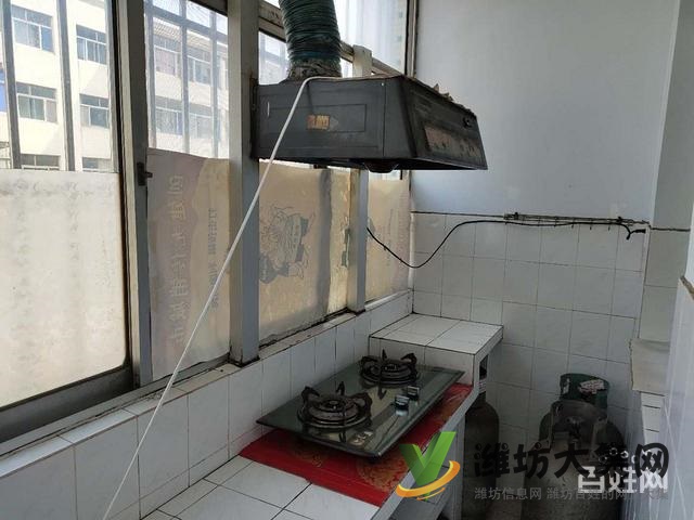 泰華附近小東場家屬院精裝3室2樓帶家具家電出租