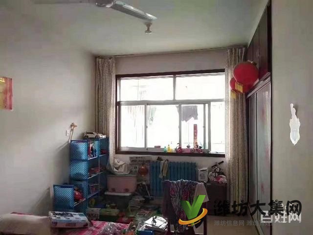 萬達南臨、墨龍花園130平方帶車位儲藏室僅售68萬