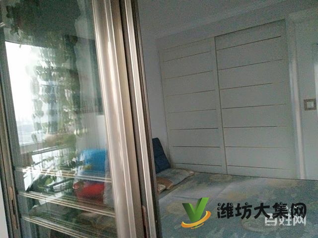 江山一品,豪華裝修,三室兩廳,送大倉(cāng)庫(kù),僅售61.