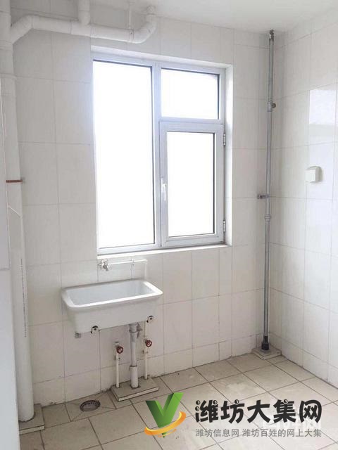 特價(jià)房!首付僅需10萬 濰城區(qū)政府旁電梯洋房134