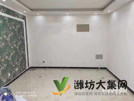 新一中300米,外國(guó)語200米,現(xiàn)房精裝未住,送超大儲(chǔ)藏室