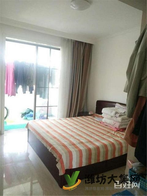 勝利街文化路東方明珠 豪裝三室 拎包入住 中間樓層