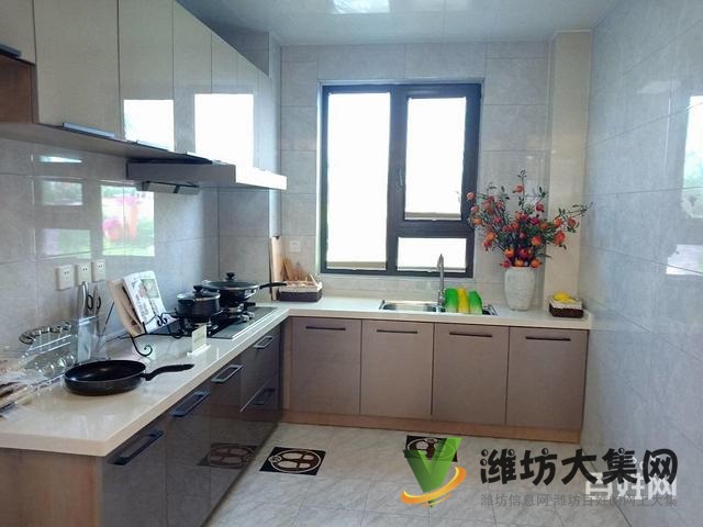 恒信玫瑰公館 小高層電梯洋房 135平三室兩廳兩衛頂