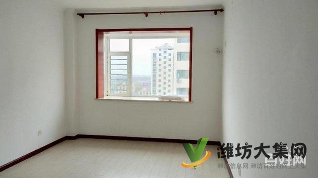 濰城區(qū)政府單位房一樓179平帶100平大院子毛坯3