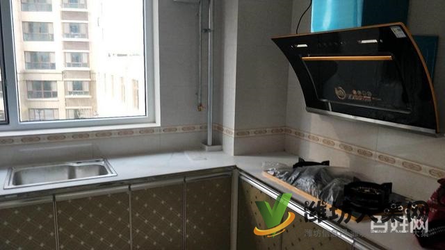 青云國際城,精裝三室兩廳,家具家電齊全,首次出租,