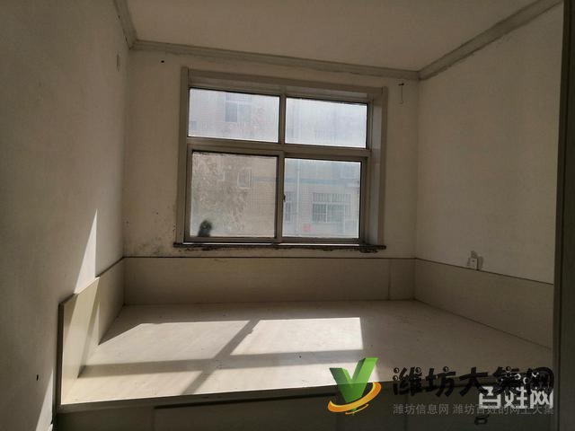 泰華附近東,墨西河一樓三室一廳精裝