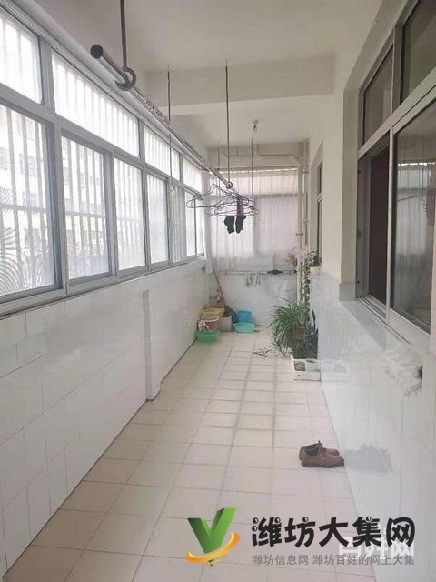 教師新村148平簡裝帶車庫僅售69.8萬