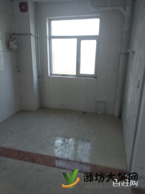 濰水藍(lán)灣東山13樓三室送附房