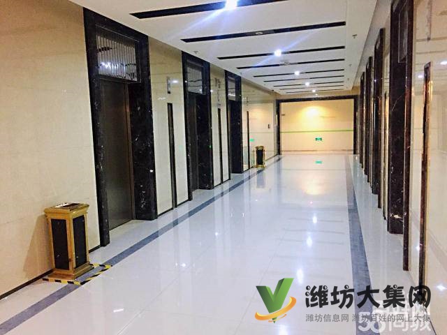 {快租無中介費}奎文萬達中心好位置精裝寫字樓出租