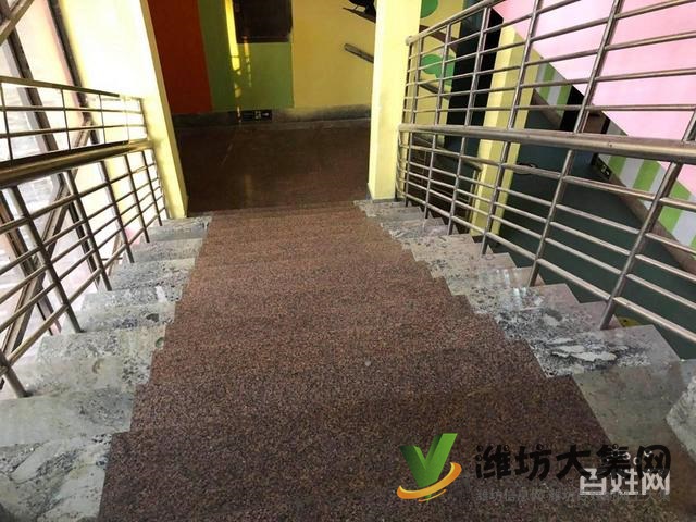 {快租無中介費}奎文區濰州路健康街精裝寫字樓出租