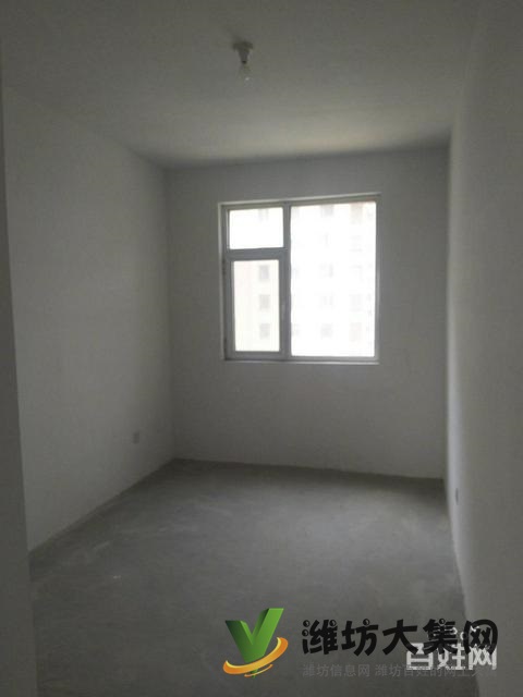 凡爾賽麗都 115平3室2廳 57萬 急售急售