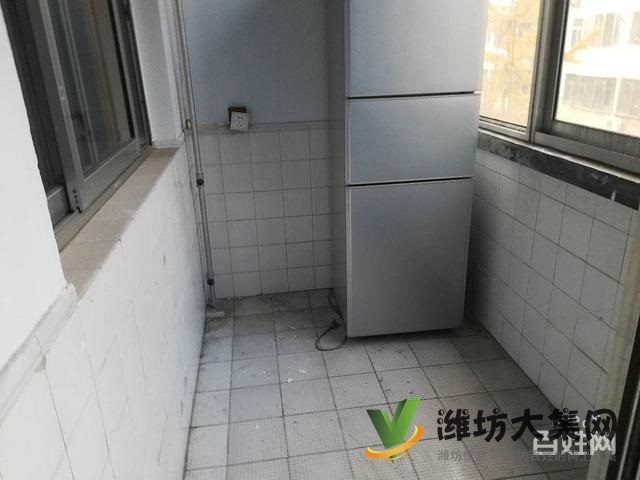 32萬購教師公寓，二樓三室朝陽，領包入住