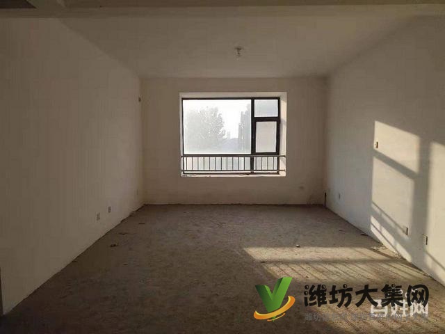 青云郡三室兩廳好房，毛培房給你更大的裝修空間，