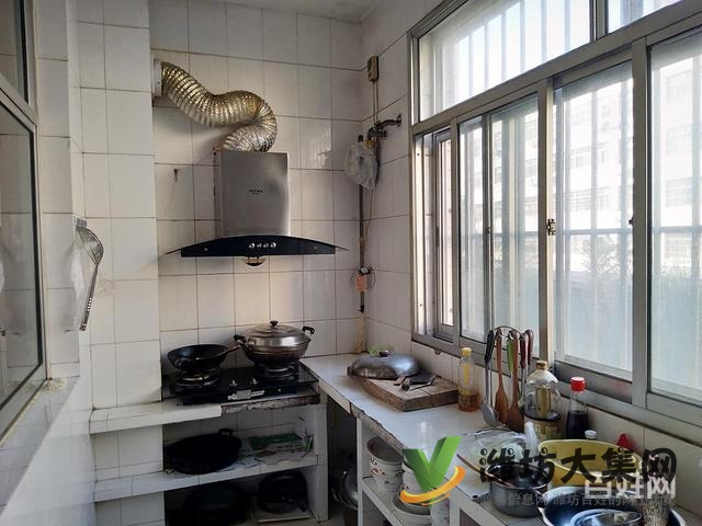 匯安小區(qū) 精裝三室兩廳兩衛(wèi) 帶車庫 劃青云山小學(xué) 東埠中學(xué)