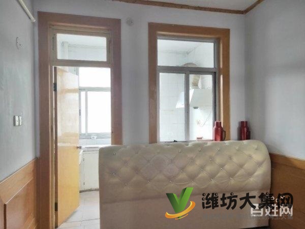 一實小學校近佳樂家 一梯一戶  精裝三室 有證無稅