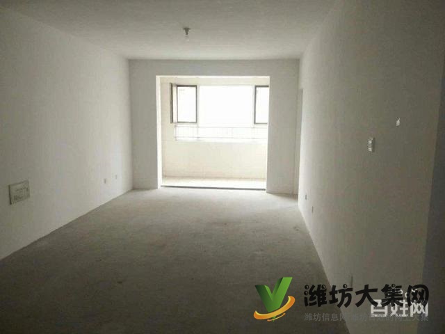 低首付 區政府近 凡爾賽麗都 客廳朝陽 新房未住