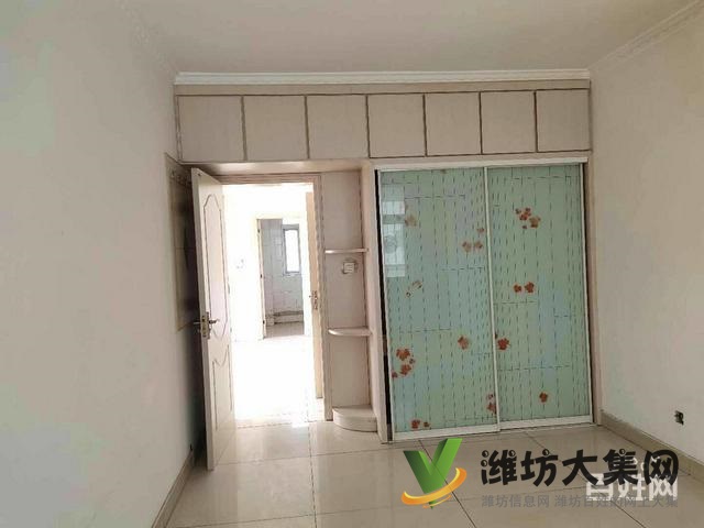 適合老人住，過度房，多層二樓，精裝兩室，送倉庫