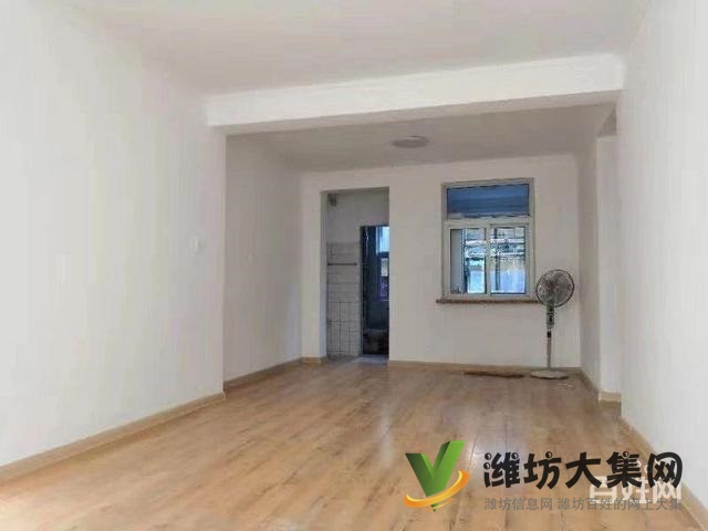 冠華小區1樓帶院南開門兩室  精裝修僅售52萬