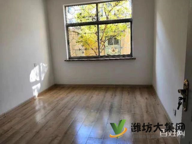 冠華小區1樓帶院南開門兩室  精裝修僅售52萬