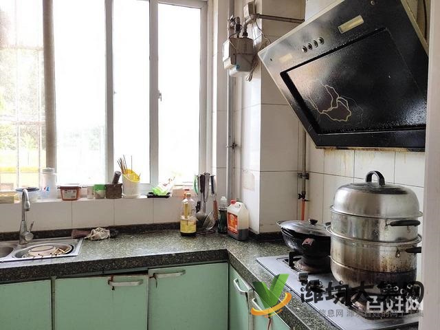 市北區中央世家3樓118平 三室兩廳 精裝 送30