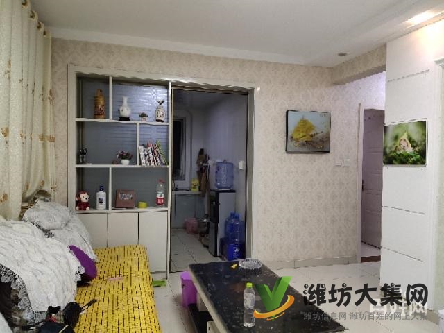 南關小學附近電梯洋房四樓精裝三室