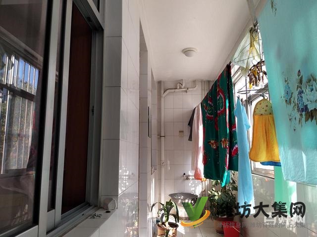 匯安小區(qū) 精裝三室兩廳兩衛(wèi) 帶車庫 劃青云山小學(xué) 東埠中學(xué)