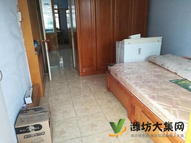 32萬購教師公寓，二樓三室朝陽，領包入住