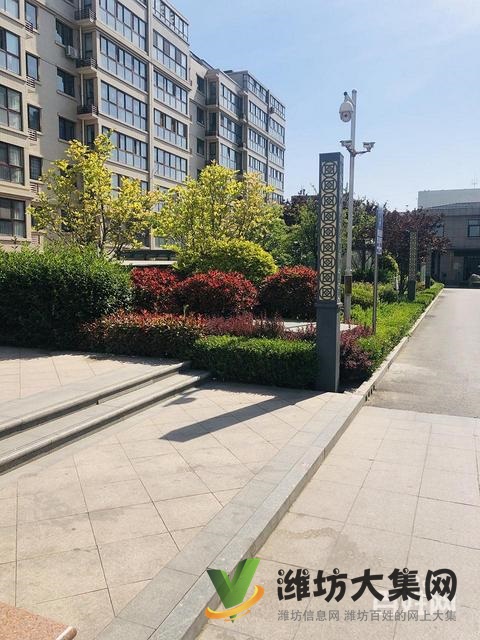 天熙苑  40萬！三室精裝 mai一層song一層