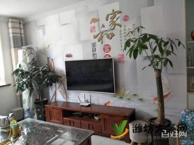 外國(guó)語(yǔ)房樓層,大三居,精裝修,領(lǐng)包入住,再送車庫(kù)一個(gè)