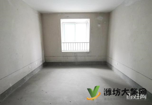 171 平 單價5900客廳朝陽 泰華市中心白浪河