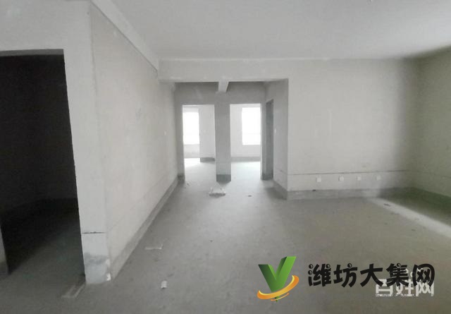 171 平 單價5900客廳朝陽 泰華市中心白浪河