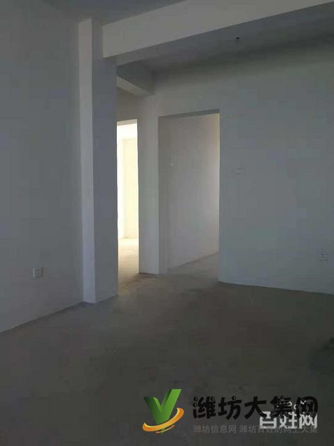 首付十萬 買濰城區政府實驗小學旁 凡爾賽麗都大三室