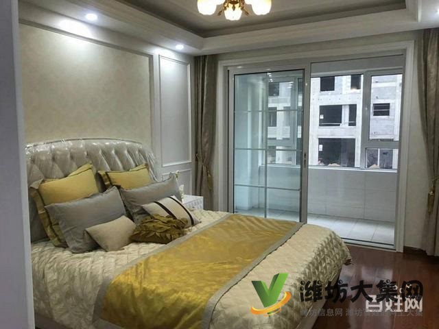 濰城區政府近 凡爾賽麗都 朝陽大客廳 68萬一套