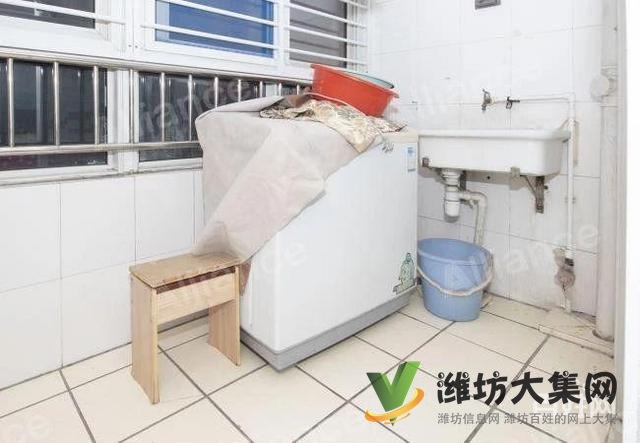 海龍路東益新街體育場高鐵站近舜和花園多層帶閣樓