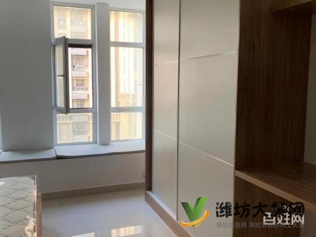 萬(wàn)達(dá)近 1室1廳1衛(wèi)精裝修拎包入住