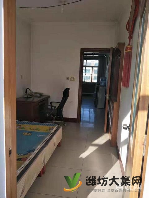 南關(guān)頭小區(qū),兩室精裝拎包入住