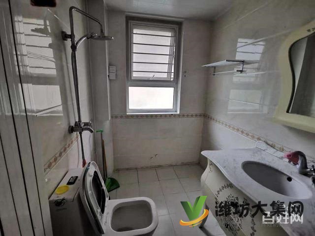 上城國際金都世家佳樂家東鄰精裝好房,大客廳朝陽,看房有鑰匙!