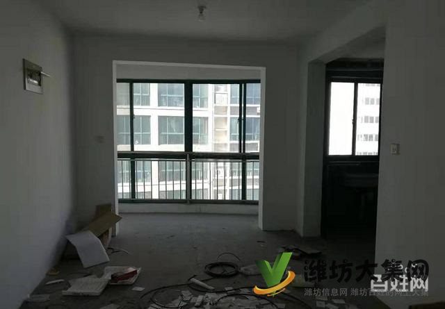 谷德對面劃片北海學校隆基花園3室2廳2衛大H戶型