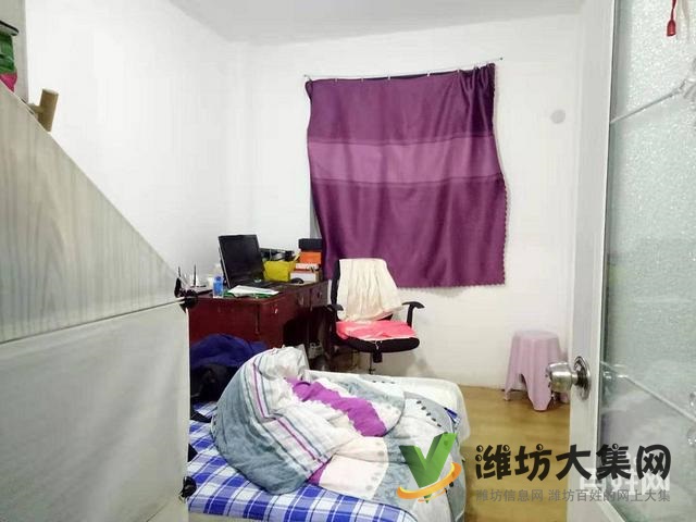 健康街小學近海華陽光花園多層三樓三室簡單裝修出稅售