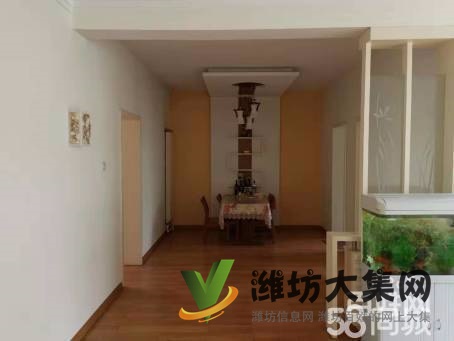 華都金馬小區(qū)精裝修帶地下室車位三臥朝陽(yáng)拎包入住