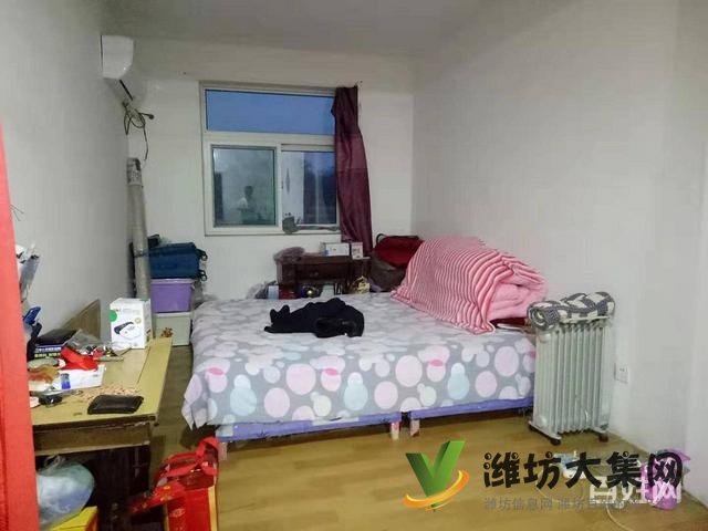 健康街小學近海華陽光花園多層三樓三室簡單裝修出稅售