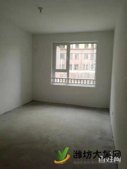 圣菲漫步 2室2廳 106平83萬毛坯房