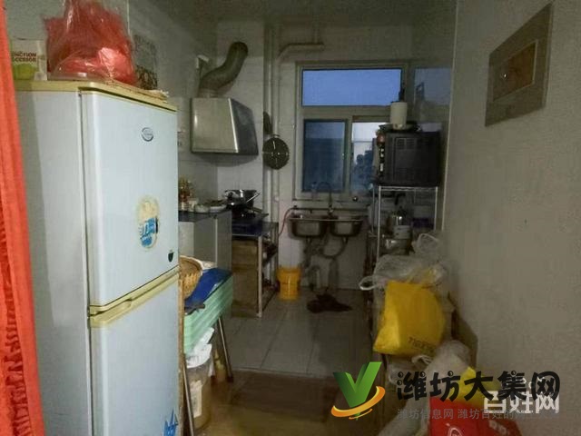 健康街小學近海華陽光花園多層三樓三室簡單裝修出稅售