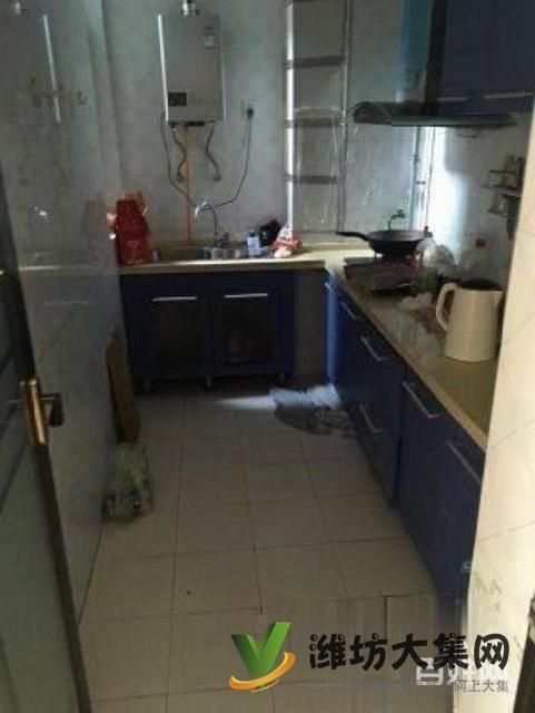 人民公園火車站近中金國際78平兩室 客廳朝陽出稅4