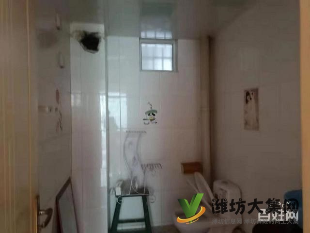 南關(guān)小學(xué)學(xué)區(qū)房世紀(jì)新城 精裝修135平三室兩廳送倉庫